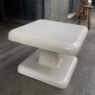 Mesa auxiliar Percival Lafer